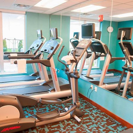 Fairfield Inn & Suites By Marriott Springfield Northampton/Amherst Екстериор снимка