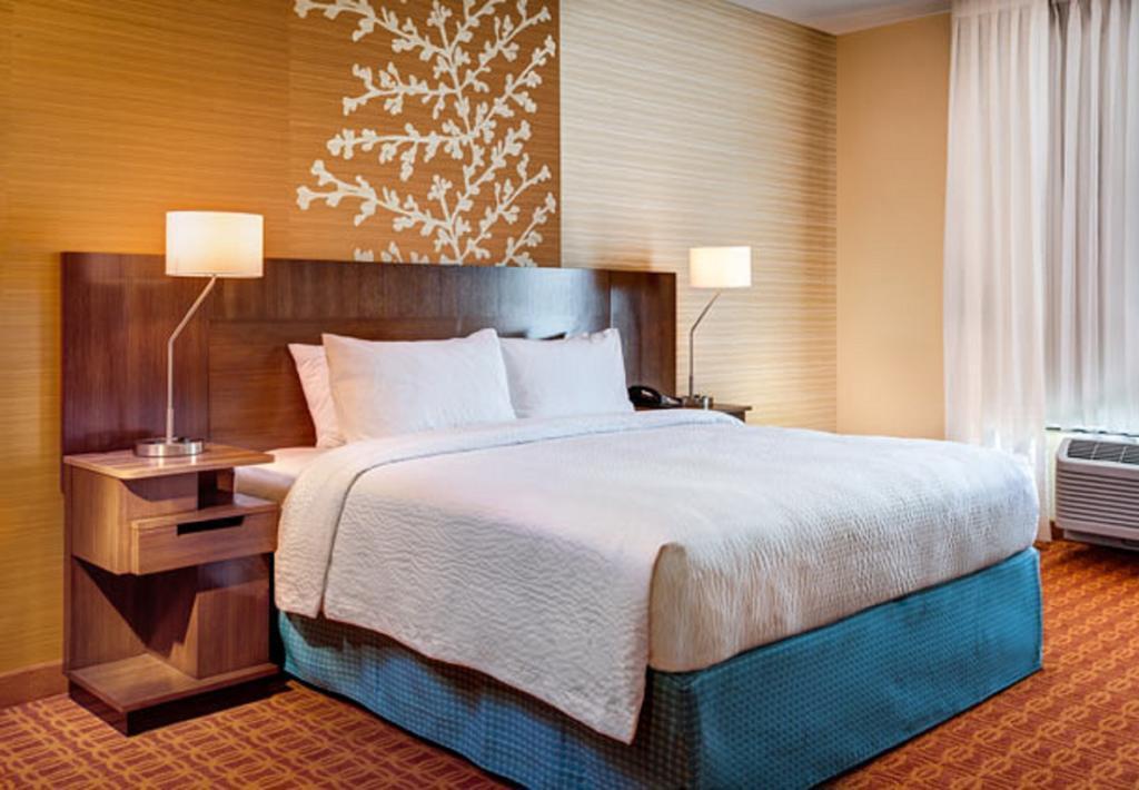Fairfield Inn & Suites By Marriott Springfield Northampton/Amherst Екстериор снимка